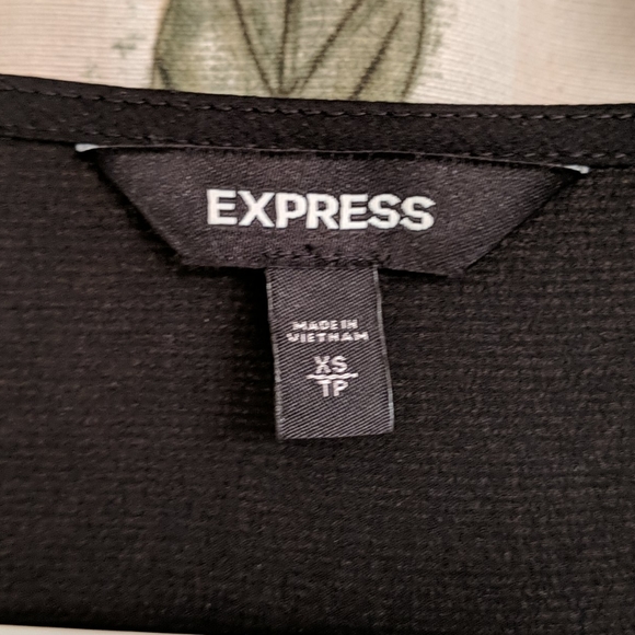 BLK Bohemian blouse flowy sleeves NWOT - Picture 4 of 8